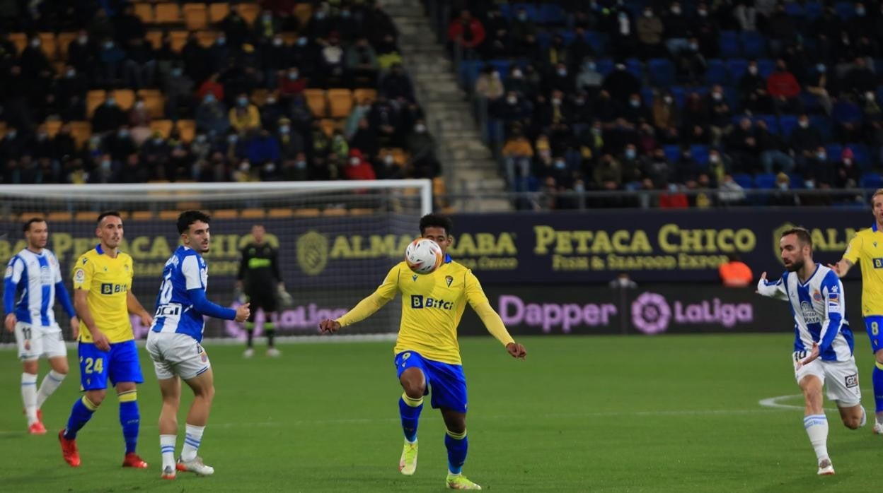 Lozano volvió al once un mes después de su lesión en el Bernabéu.