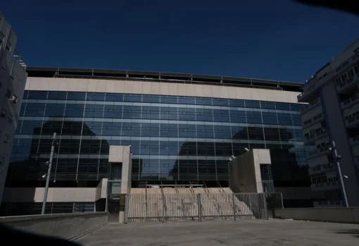 Fachada del antiguo Carranza, estadio del Cádiz CF.