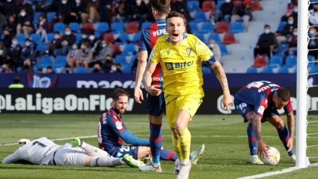 El Espanyol pregunta por Salvi Sánchez