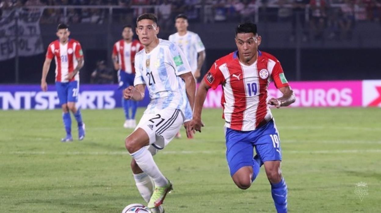 Arzamendia fue titular con Paraguay