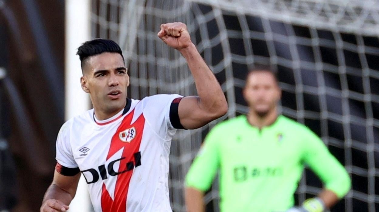 Falcao y Conan en el partido disputado en Vallecas.