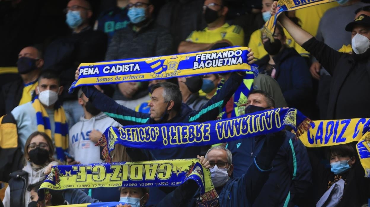 Aficionados cadistas en el último partido disputado ante el Celta.