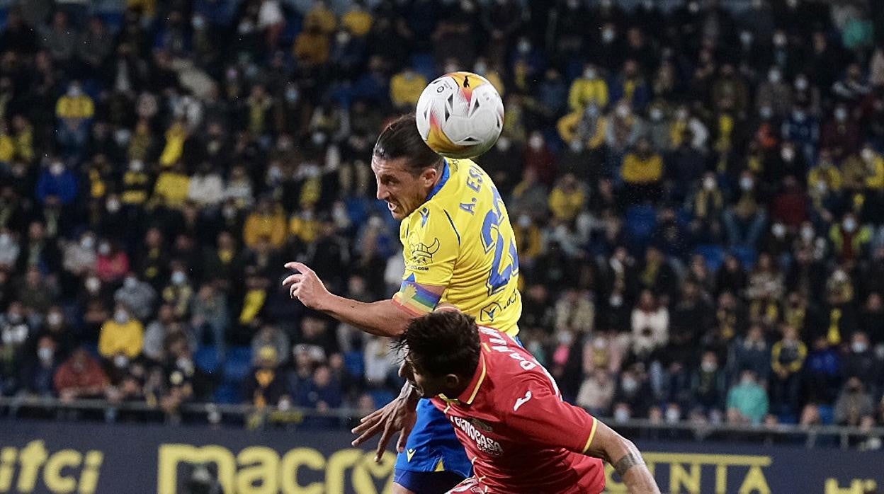 'Pacha' Espino ante el Getafe.