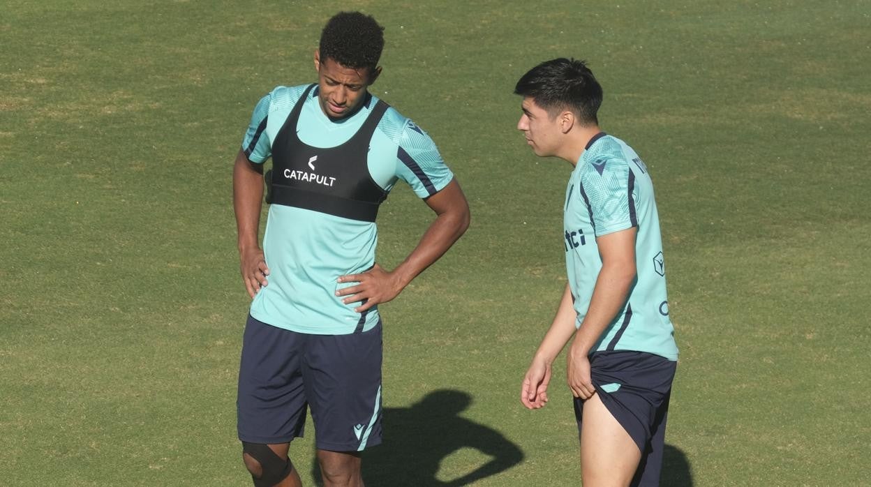 Choco Lozano y Tomás Alarcón en un entrenamiento.