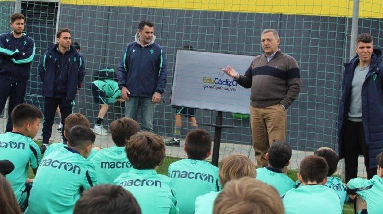 El Cádiz CF ha puesto en marcha el proyecto EduCádiz CF.