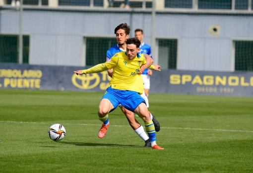 El Cádiz B tuvo sus oportunidades ante un compacto Xerez DFC.