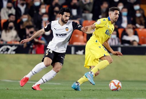 El Valencia eliminó al Cádiz CF en la Copa del Rey.