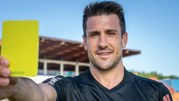 Un árbitro con buenos recuerdos amarillos y paisano de Sobrino para el Valencia - Cádiz