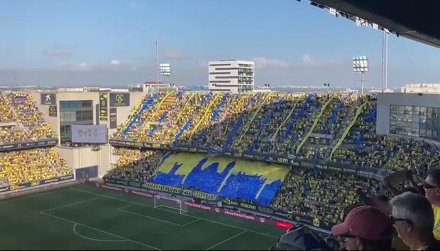 Vídeo: Así cantó la afición el himno del cadismo