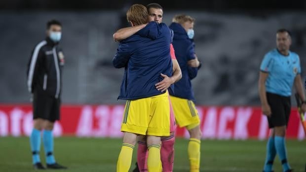 Álex Fernández presume de hermano: “Rey de Europa”