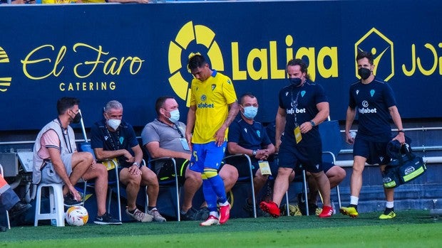 Arzamendia: «El Cádiz CF mejoró bastante cuando llegó Sergio»