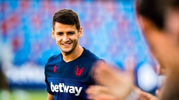 Radoja, un 'sin equipo' como operación más fácil