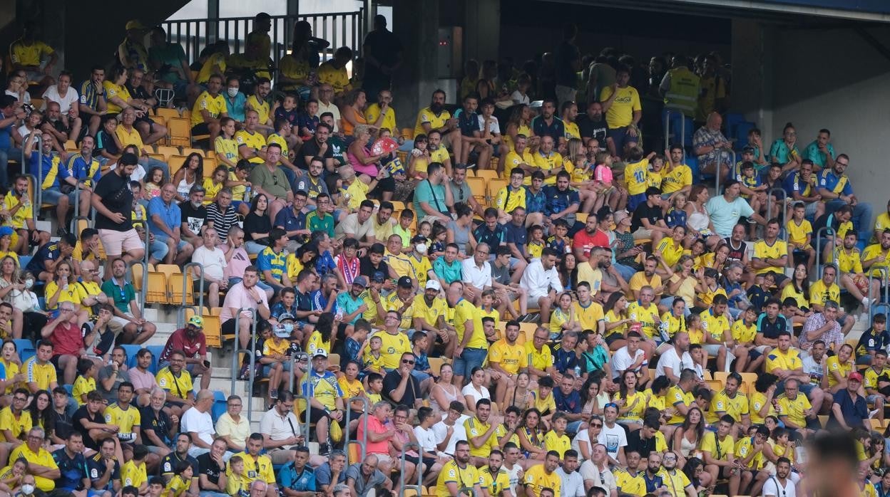 El próximo domingo debuta el Cádiz CF esta temporada y lo hará en su estadio.