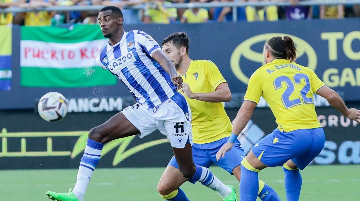 El Cádiz CF perdió en su estreno ante la Real Sociedad (0-1).