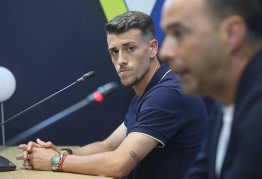 Antonio Blanco junto a Jorge Cordero en su presentación.