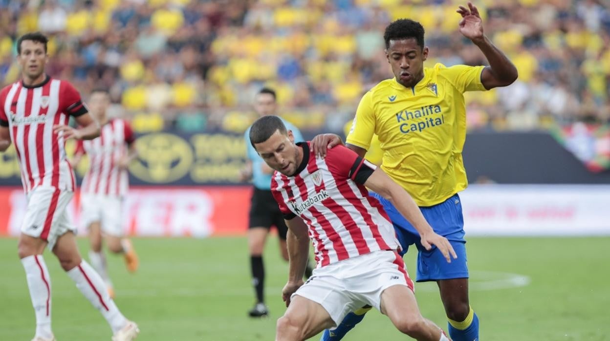 Choco Lozano en un momento del partido ante el Athletic