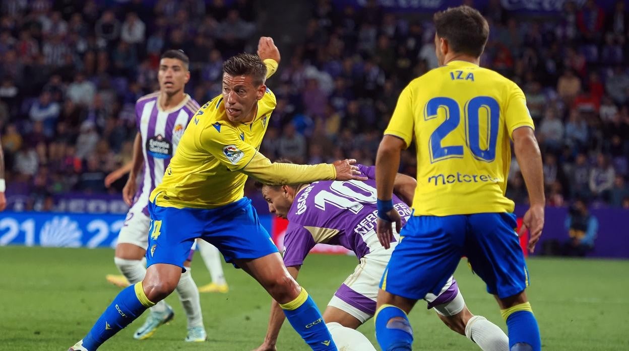 Rubén Alcaraz ha regresado tras varios meses lesionado y su aportación ha sido clave a las primeras de cambio.