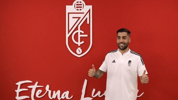 El jugador que regaló el Cádiz CF, contento en Granada