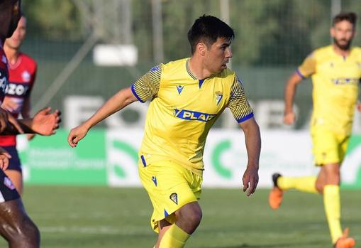 Tomás Alarcón tampoco tiene sitio en este Cádiz CF de Sergio González.