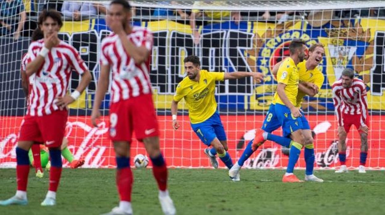 Sobrino celebra su gol en el último segundo