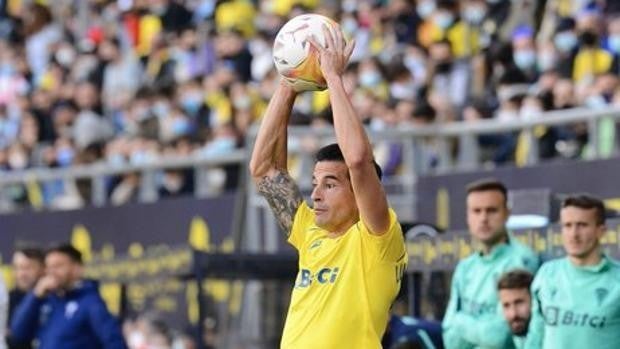 Luis Hernández renueva hasta 2025