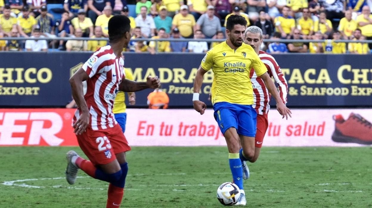 Rubén Sobrino fue determinante en la victoria del Cádiz CF ante el Atlético esta temporada.