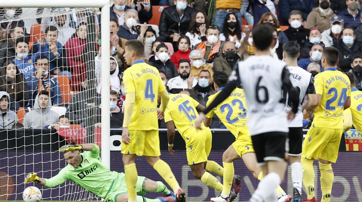 Valencia - Cádiz: Horario, fecha, TV y dónde ver online