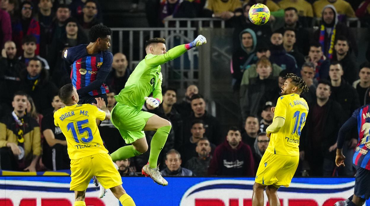 Ter Stegen solo ha encajado un gol este curso en su estadio.