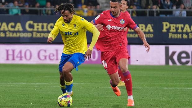 El posible once del Cádiz CF para recibir al Valladolid