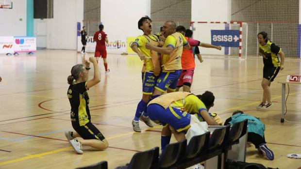 El Cádiz CF Virgili denuncia insultos machistas a Déborah Fernández