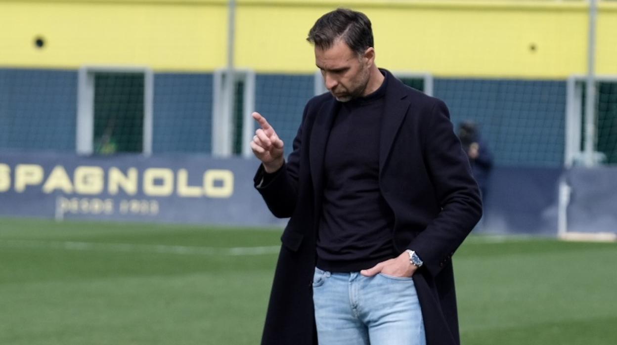 Alberto Cifuentes, entrenador del Cádiz CF Mirandilla.