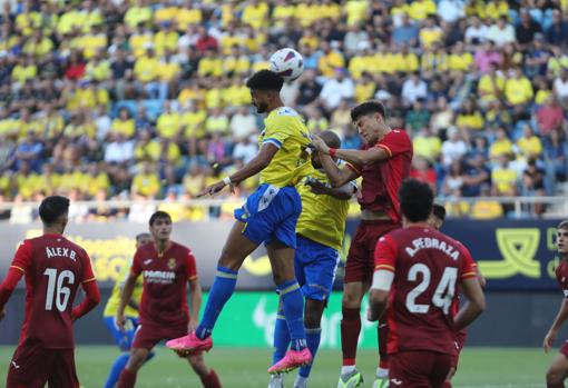 Chris Ramos gana el salto a Jorge Cuenca