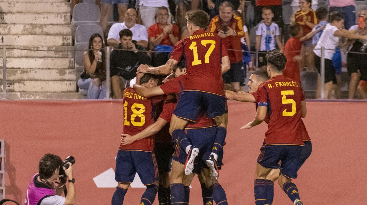 El gol de la rojita llegó precedido por un disparo de navarro.