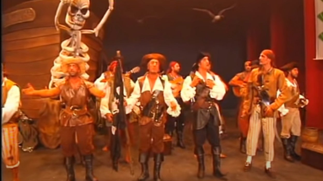 'Los Piratas', una de las comparsas de las que formó parte 'Chicuelo' como postulante.