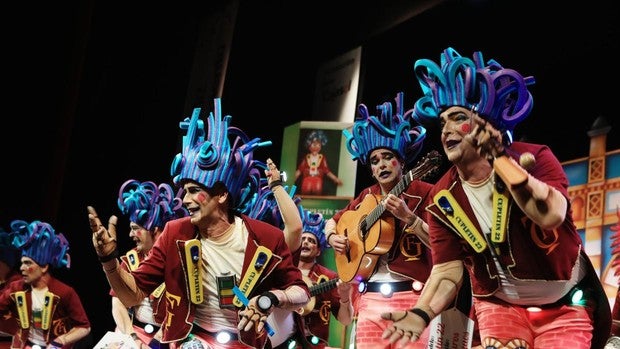 'Los COAC Toys': El Carnaval es algo más que un juguete