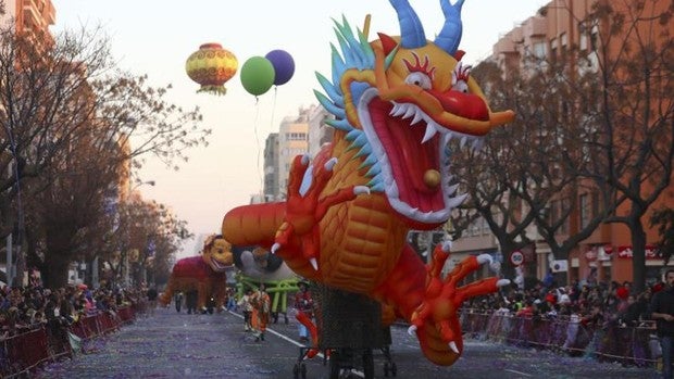 Este miércoles salen a la venta las sillas de la Cabalgata Magna del Carnaval de Cádiz