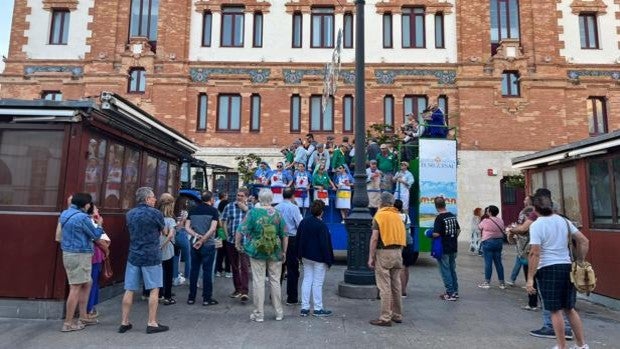 Los hosteleros, indignados con el Ayuntamiento por el traslado del carrusel: «No nos han consultado»