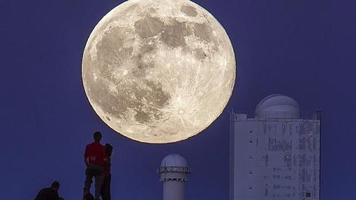 Ocho curiosidades sobre la superluna de noviembre, la mayor en 70 años