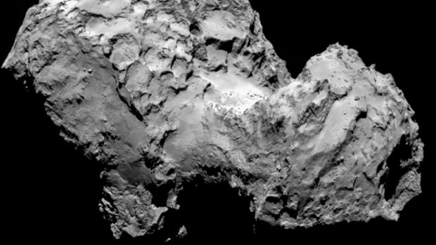 Imagen del cometa 67P tomada por la cámara Osiris, a bordo de la misión Rosetta