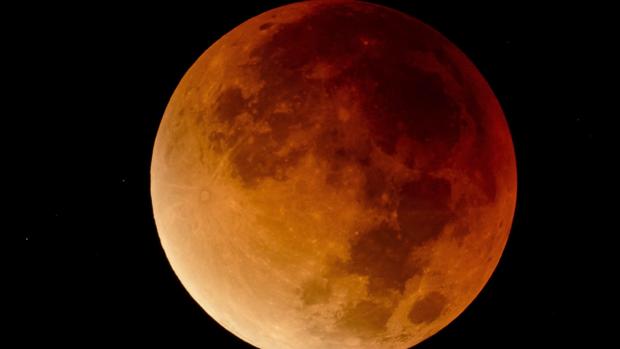 Un eclipse oscurecerá la Luna mañana