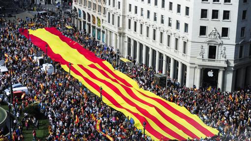 Así resolverían el problema catalán los columnistas de ABC