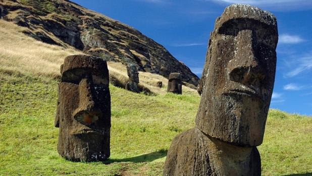 ¿Quiénes eran los rapanui, los misteriosos creadores de las estatuas gigantes de la Isla de Pascua?