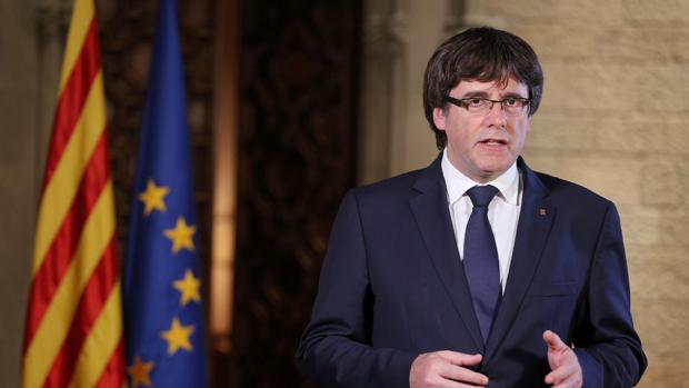 Puigdemont sopesa ir al Senado por la tarde para replicar el artículo 155