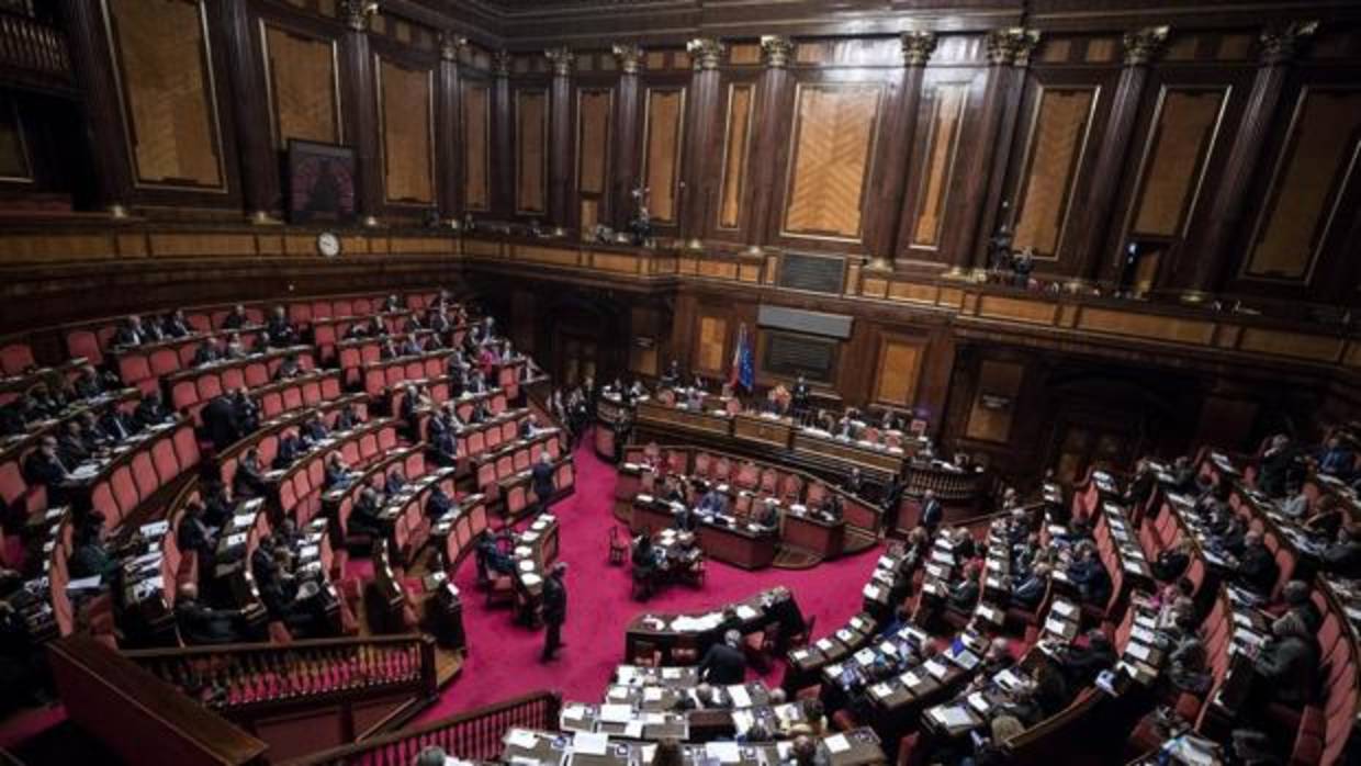 Vista general del Senado italiano durante la votación de la nueva ley electoral