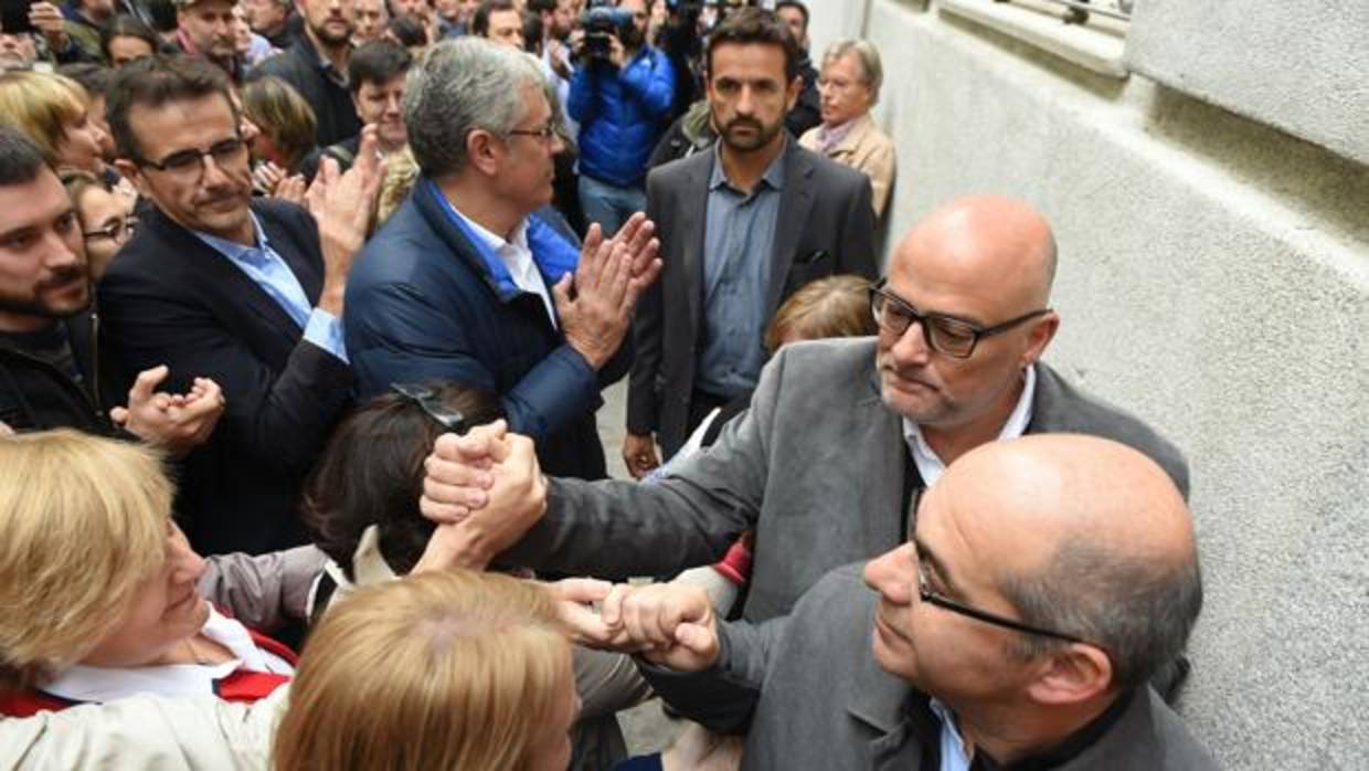 Lluís Guinó, vicepresidente del Parlament, y Lluís Maria Corominas, vicepresidente primero, a su llegada al Tribunal Supremo