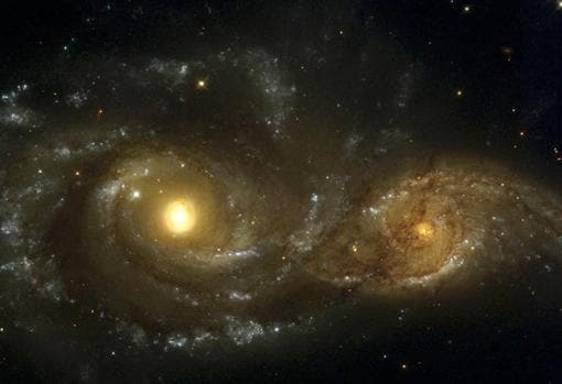 Fusión de galaxias en la constelación de El Can Mayor
