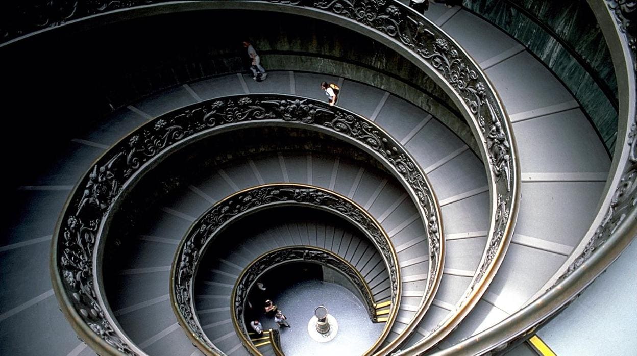 La maravillosa escalera de Bramante del Vaticano