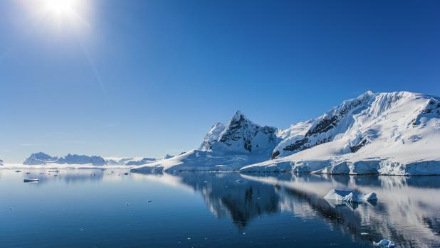Descubren restos de una supernova en la nieve de la Antártida