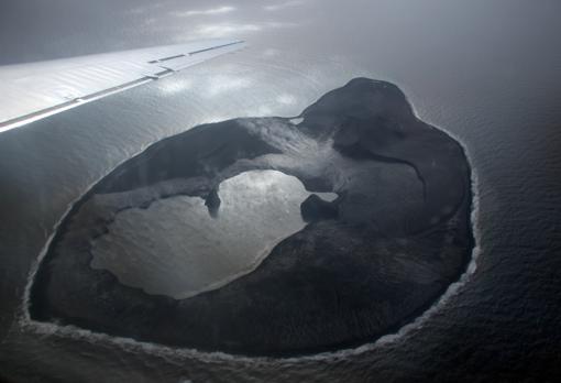 Aspecto del Bogoslof en agosto de 2017