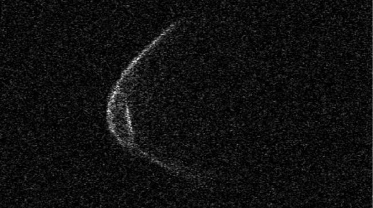 El Observatorio de Arecibo en Puerto Rico capturó esta imagen de radar del gran asteroide OR2 1998 el 17 de abril de 202